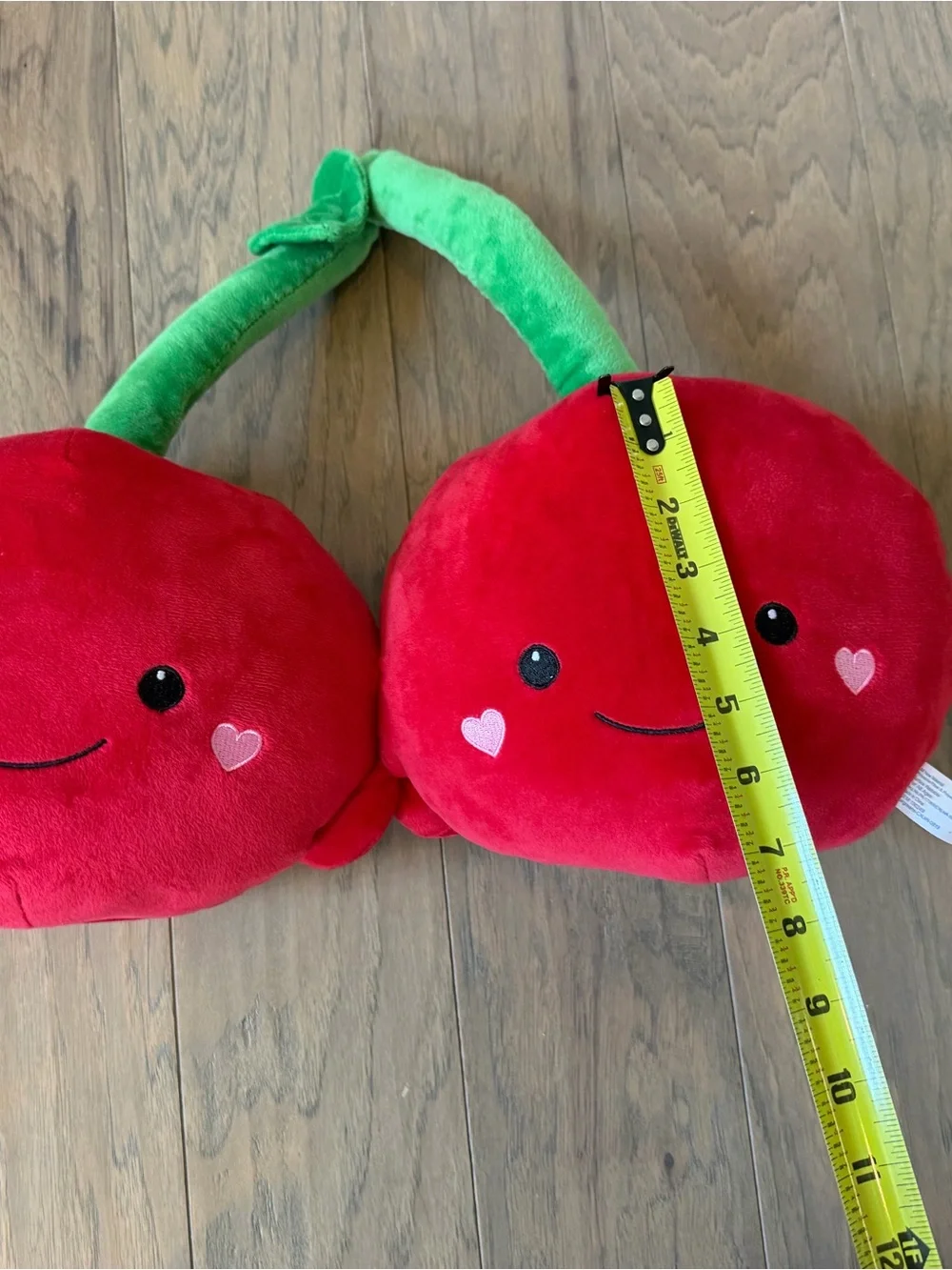 Hug Me nwt red